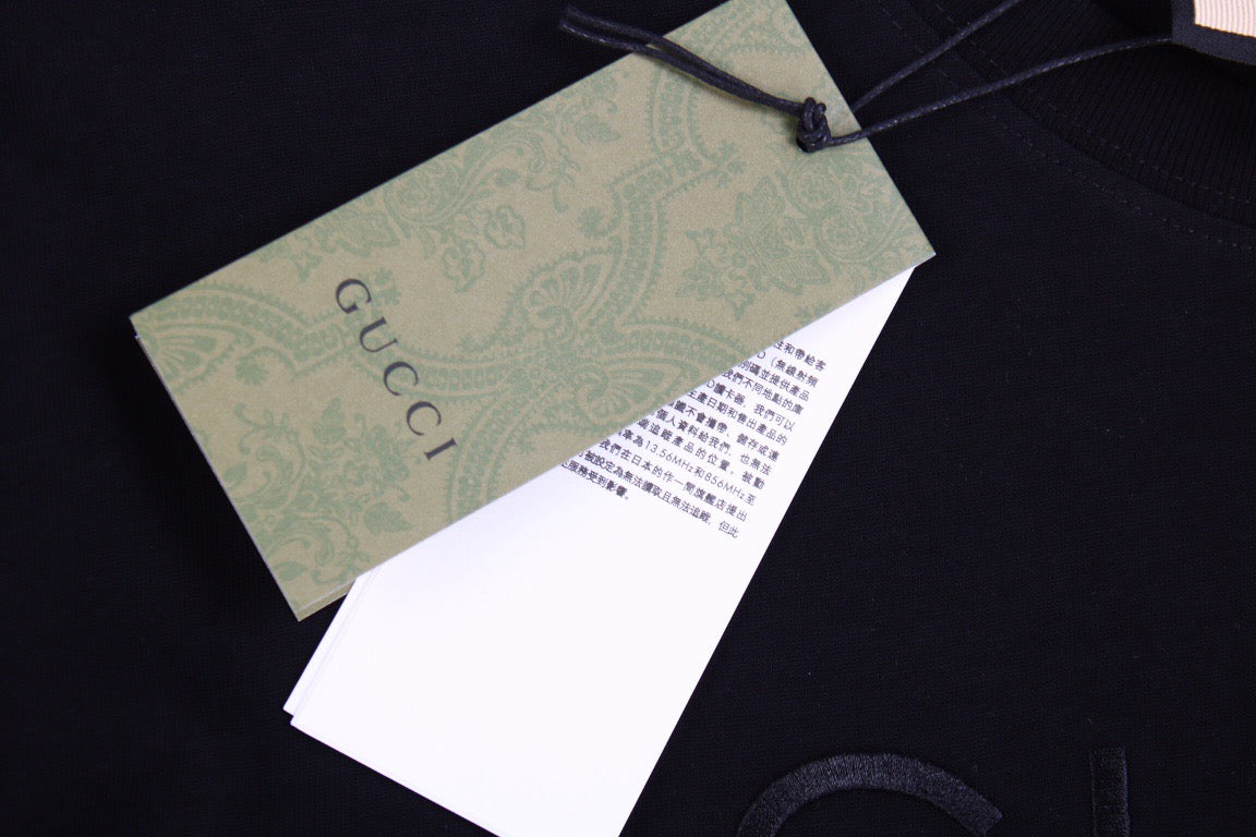Gucci T-shirt with Embroidered Cities - logo - replica sneakers