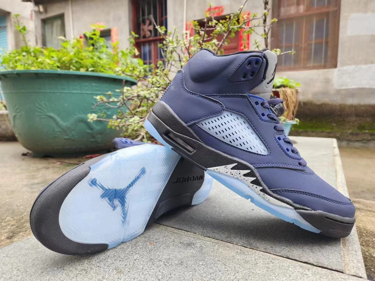 Jordan 5 Blue And - Black Unisex Streetwear Limited Edition - Elevate your sneaker collection with the Air Jordan 5 in a sleek navy blue and