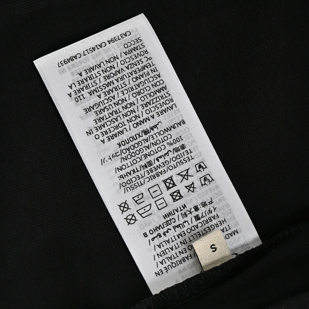 Gucci Graphic T-Shirt (Black) - logo - replica sneakers