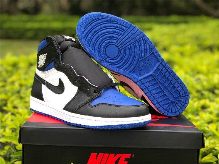 JORDAN 1 RETRO HIGH x ROYAL TOE - logo - replica sneakers