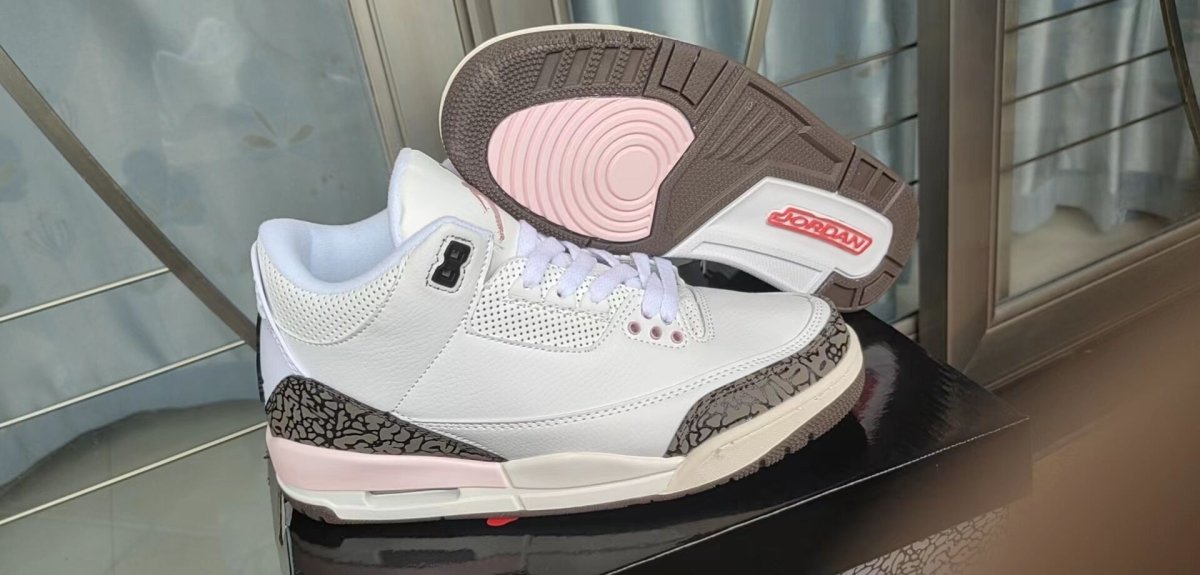 JORDAN 3 Retro - Neapolitan Dark Mocha Sneakers - Black Unisex Streetwear Limited Edition