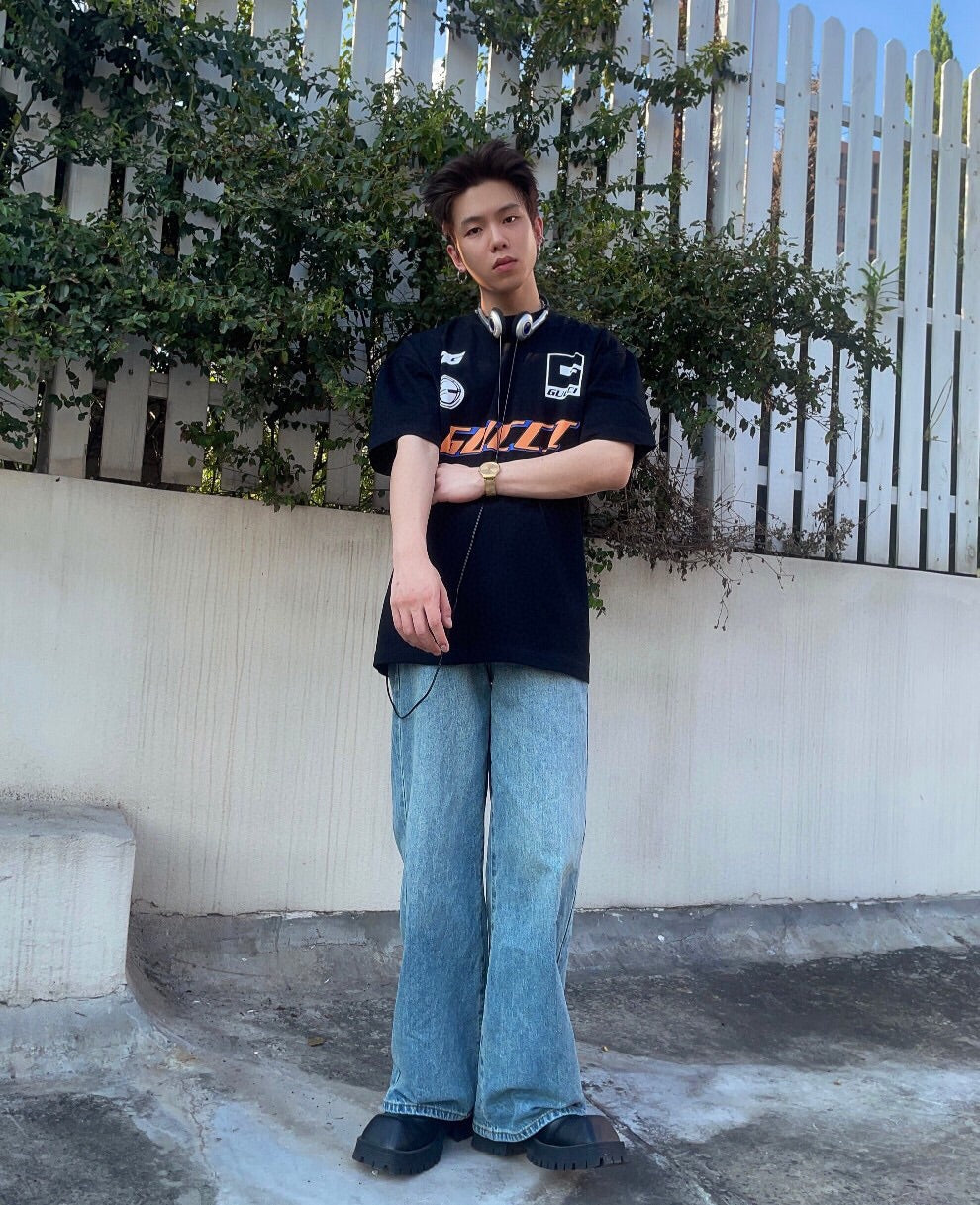Gucci Graphic Logo T-Shirt (Black) - logo - replica sneakers
