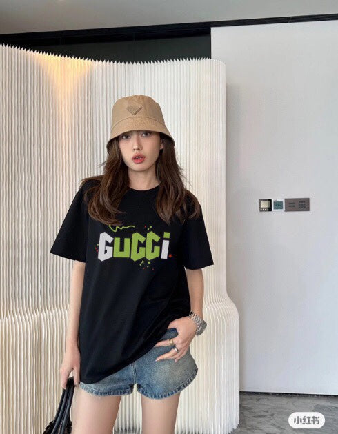 Gucci Lightning Bolt Logo T-Shirt in Black - box - replica sneakers