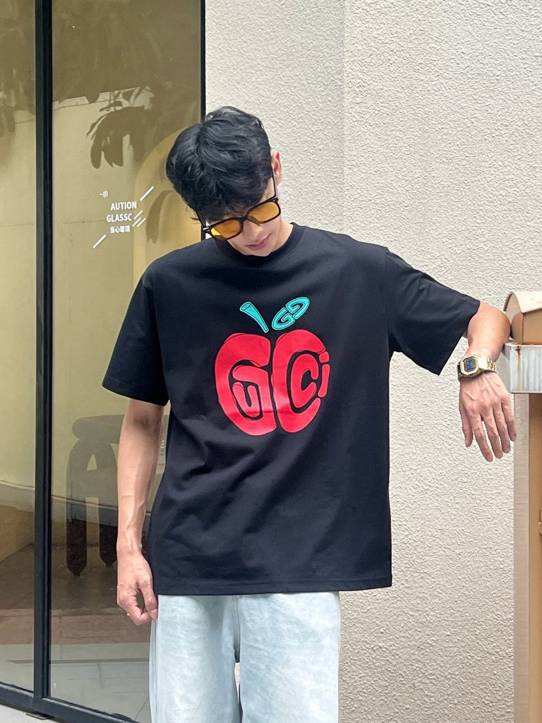 Gucci Apple Logo T-Shirt (Black) - logo - replica sneakers