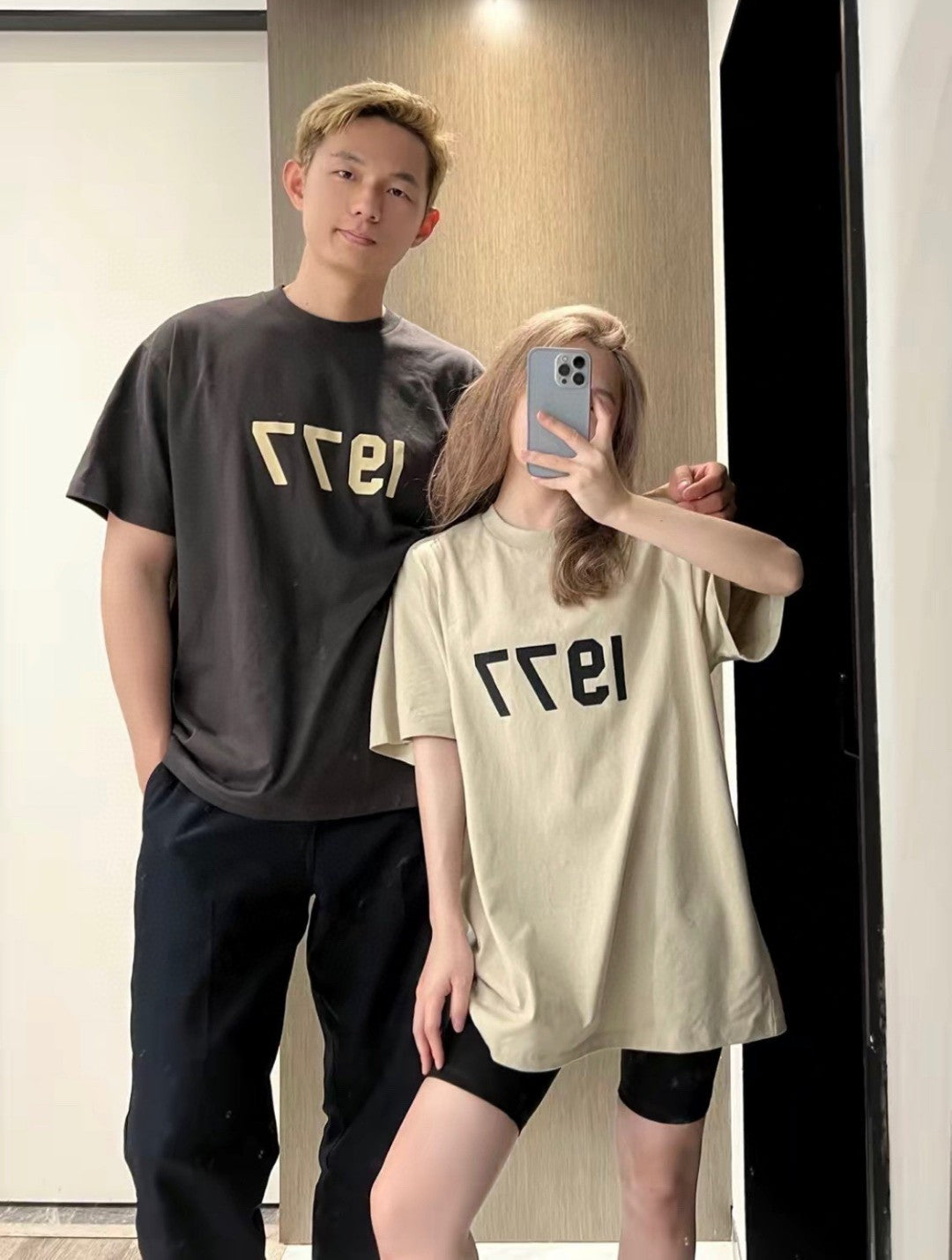 Fear of God T-Shirt - logo - replica sneakers