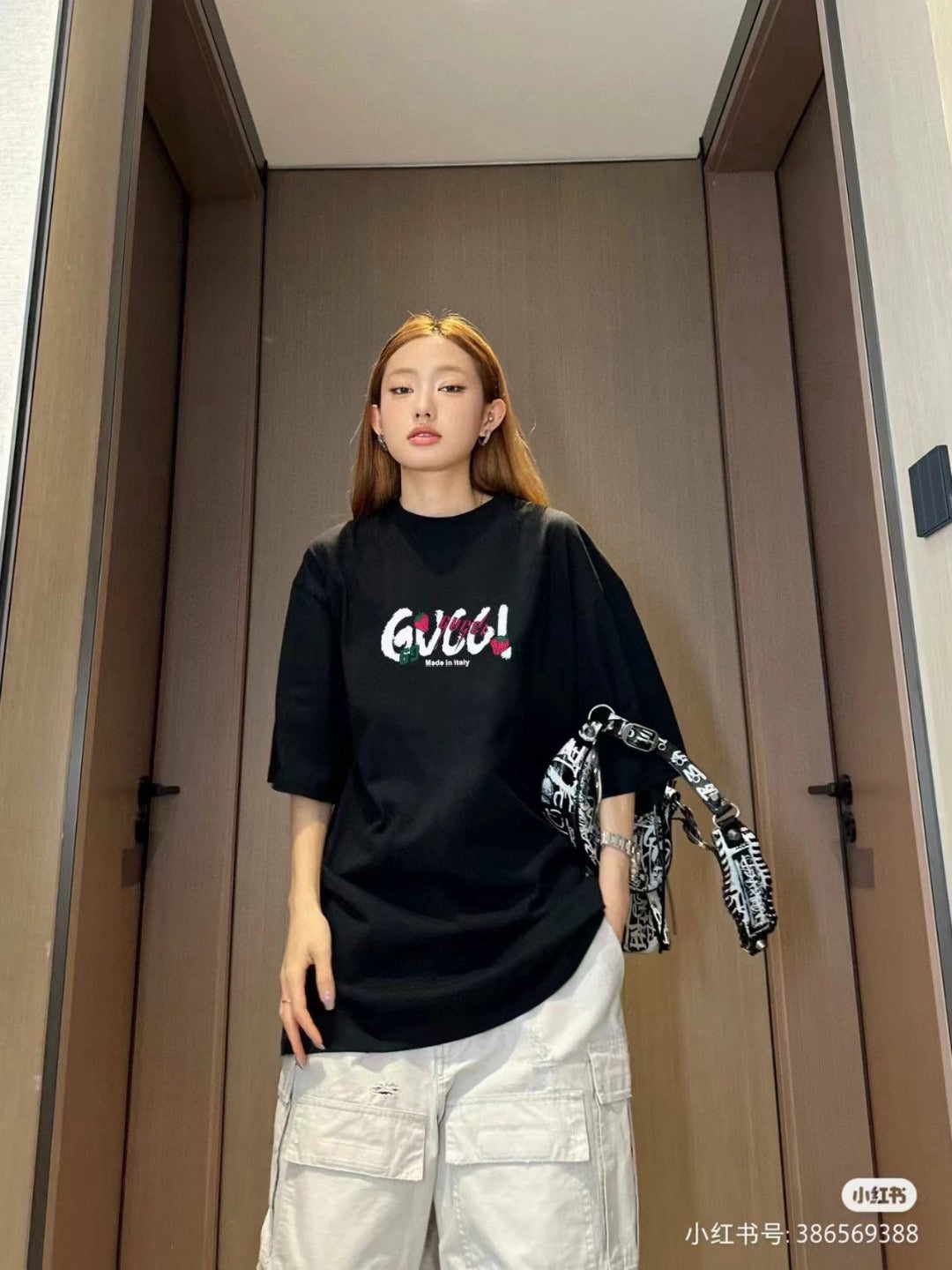 Gucci Strawberry Logo T-Shirt (Black) - logo - replica sneakers