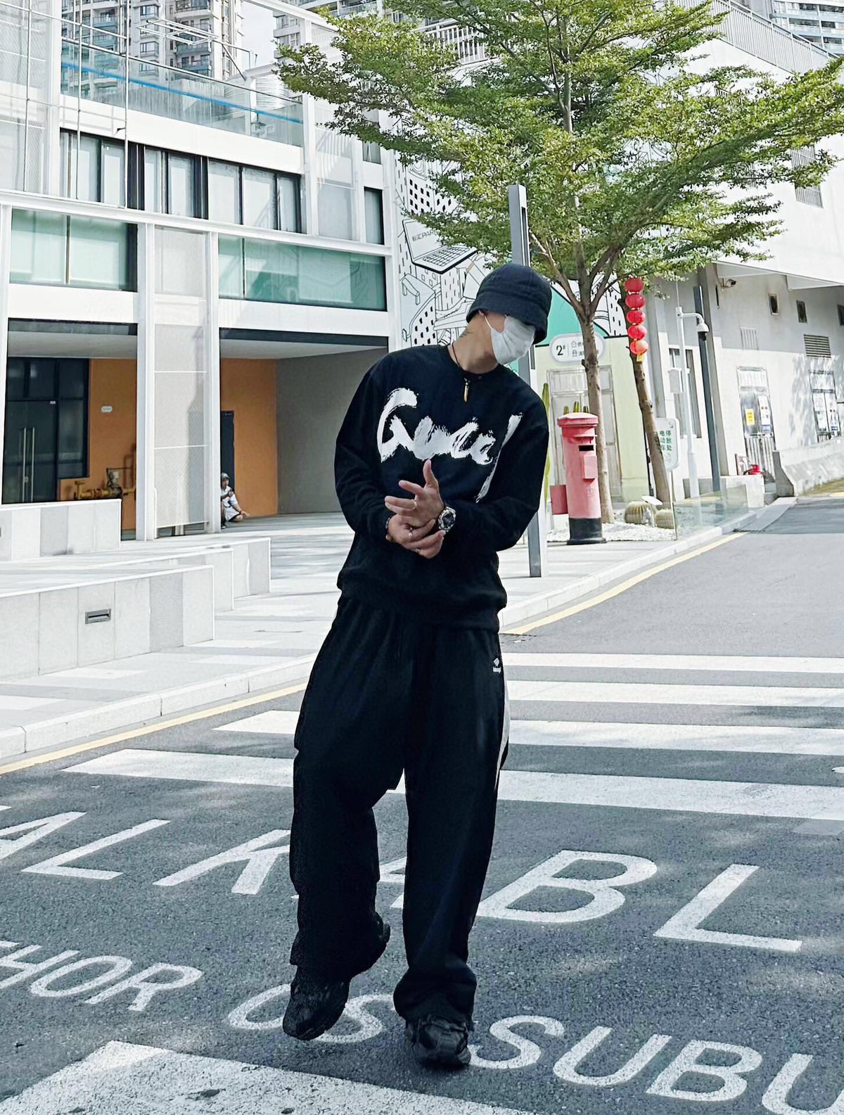 Gucci Sweatshirt - logo - replica sneakers