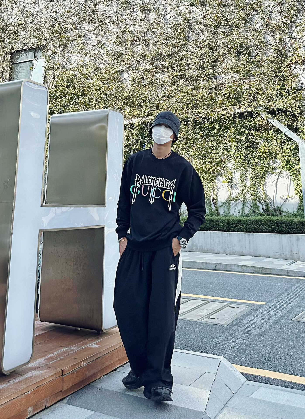 Gucci x Balenciaga Sweatshirt - logo - replica sneakers