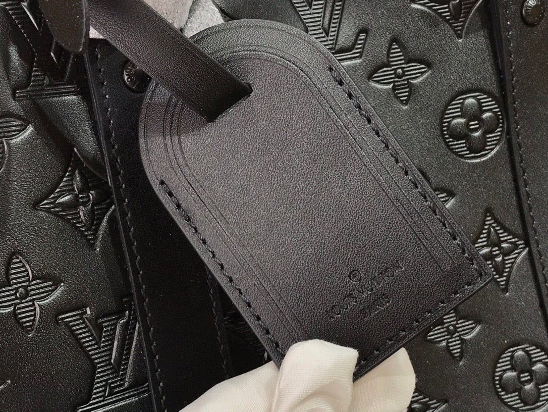 LOUIS VUITTON KEEPBALL 50 BLACK LEATHER TRAVEL BAG - outsole - replica sneakers
