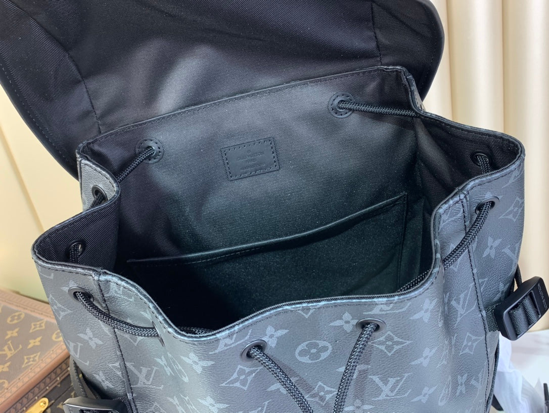LOUIS VUITTON MONOGRAM ECLIPSE REVERSE PM GRAY - close up - replica sneakers