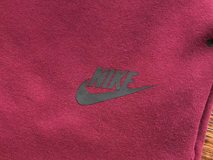 NIKE TECH FLEECE PANTS x BURGUNDY - logo - replica sneakers