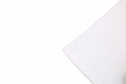 BALENCIAGA LOGO T-SHIRT WHITE - close up - replica sneakers
