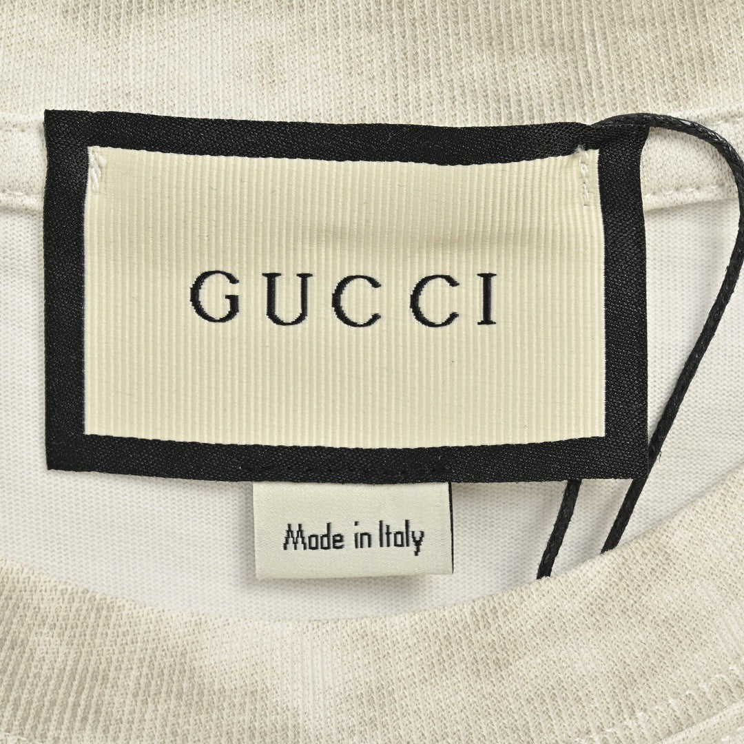 Gucci Distressed Logo T-Shirt - detail - replica sneakers