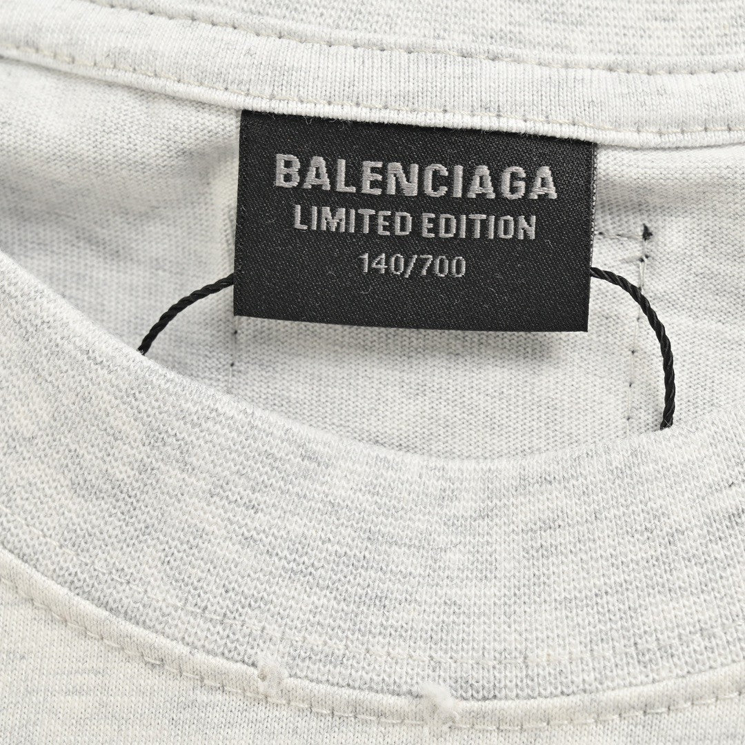 Balenciaga Red Logo Graphic T-Shirt (Gray) - outsole - replica sneakers