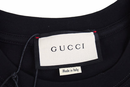 Gucci Lightning Logo T-Shirt - close up - replica sneakers