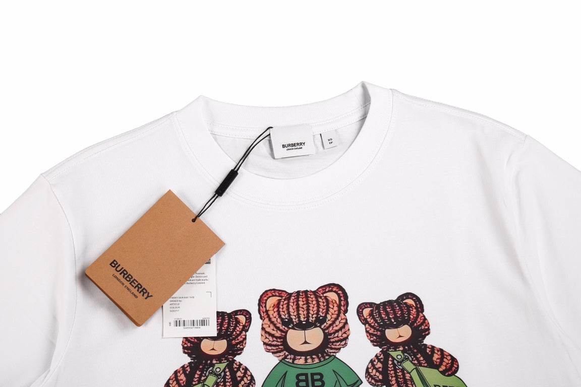 Gucci T-Shirt - close up - replica sneakers