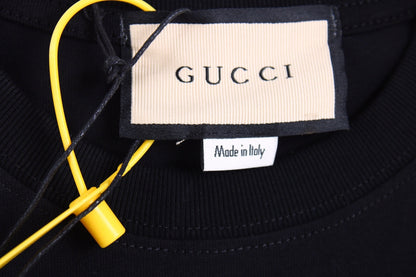Gucci ANCOR. T-Shirt (Black) - close up - replica sneakers