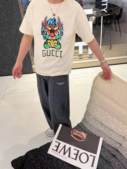 Gucci Dragon Graphic T-shirt - close up - replica sneakers