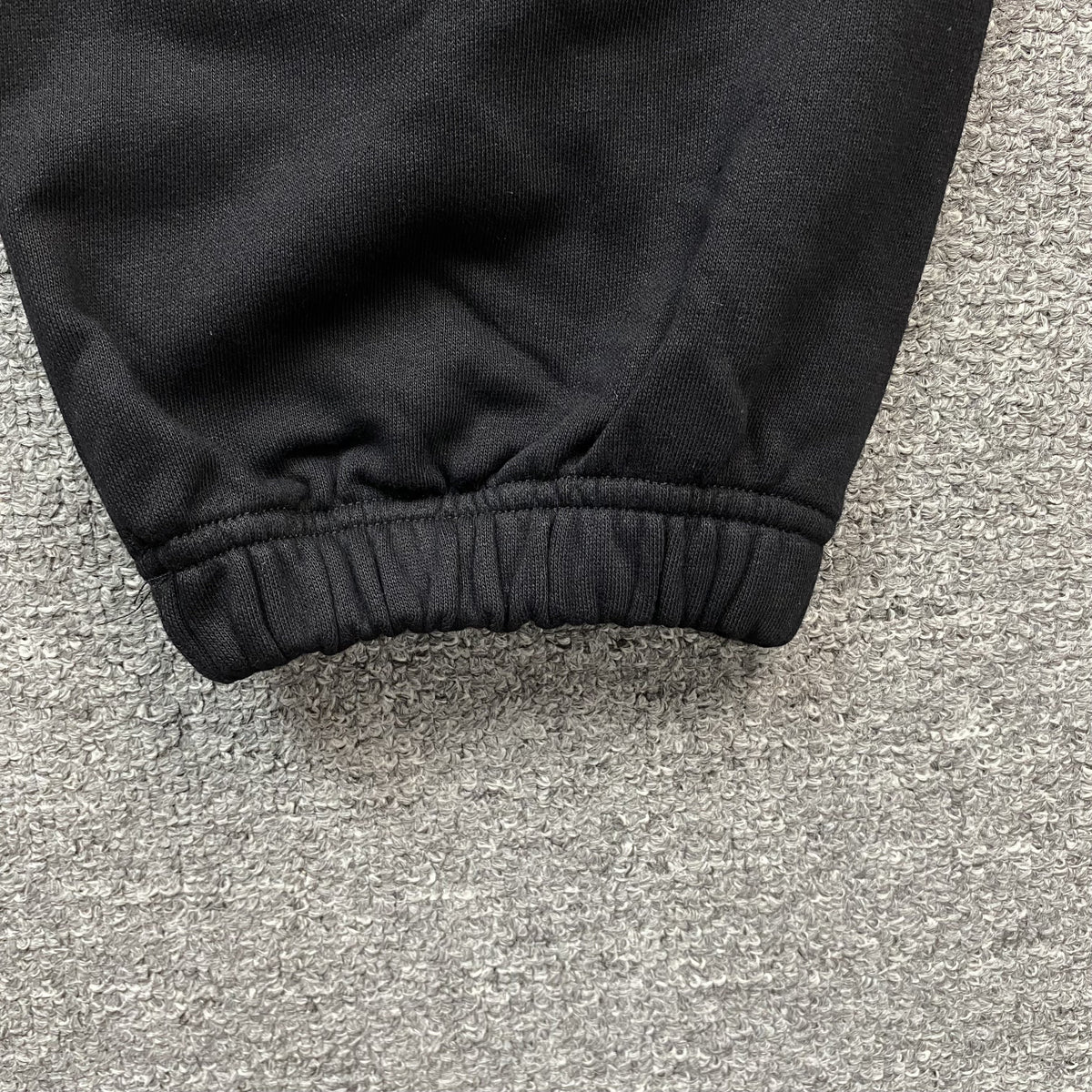 DENIM TEARS COTTON WREATH SWEATPANTS MONOCHROME BLACK - box - replica sneakers