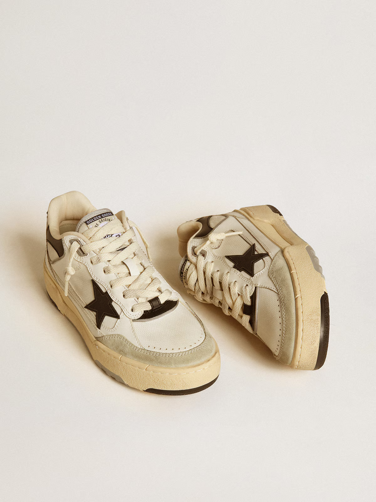 Golden Goose Ball Star c Star Contrast - Black Unisex Streetwear Limited Edition