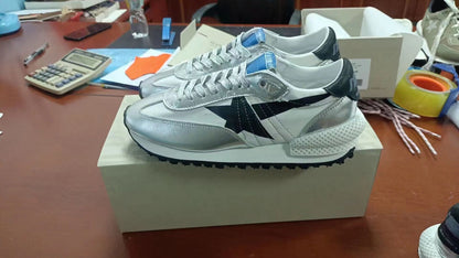 Golden Goose Marathon Sneaker c Silver & Shoes - Black Unisex Streetwear Limited Edition