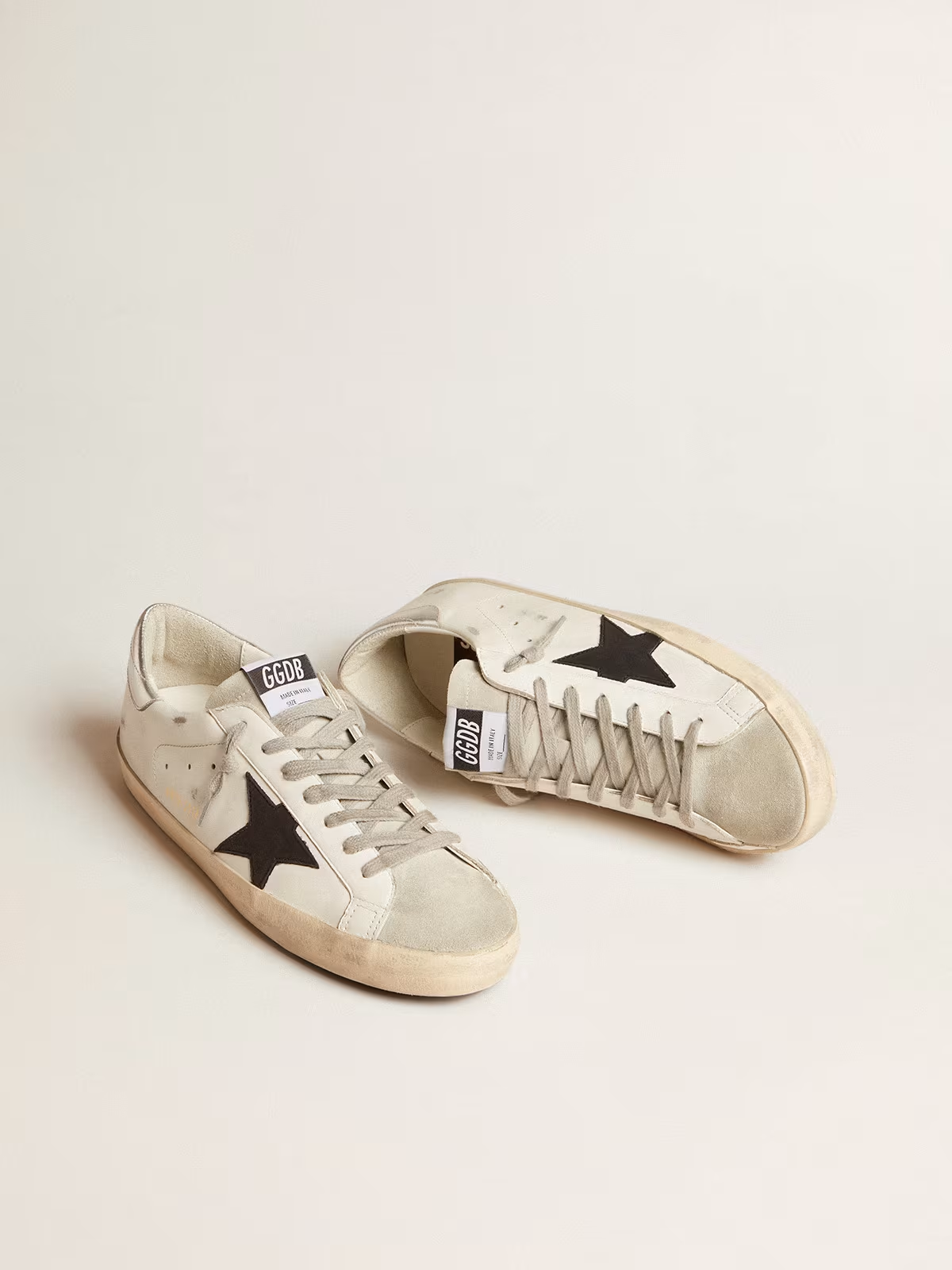 Golden Goose Super-star White & Sneaker - Black Unisex Streetwear Limited Edition