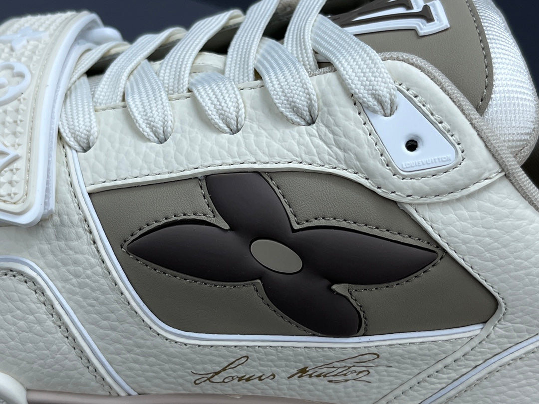LOUIS VUITTON LV TRAINER SNEAKER - logo - replica sneakers