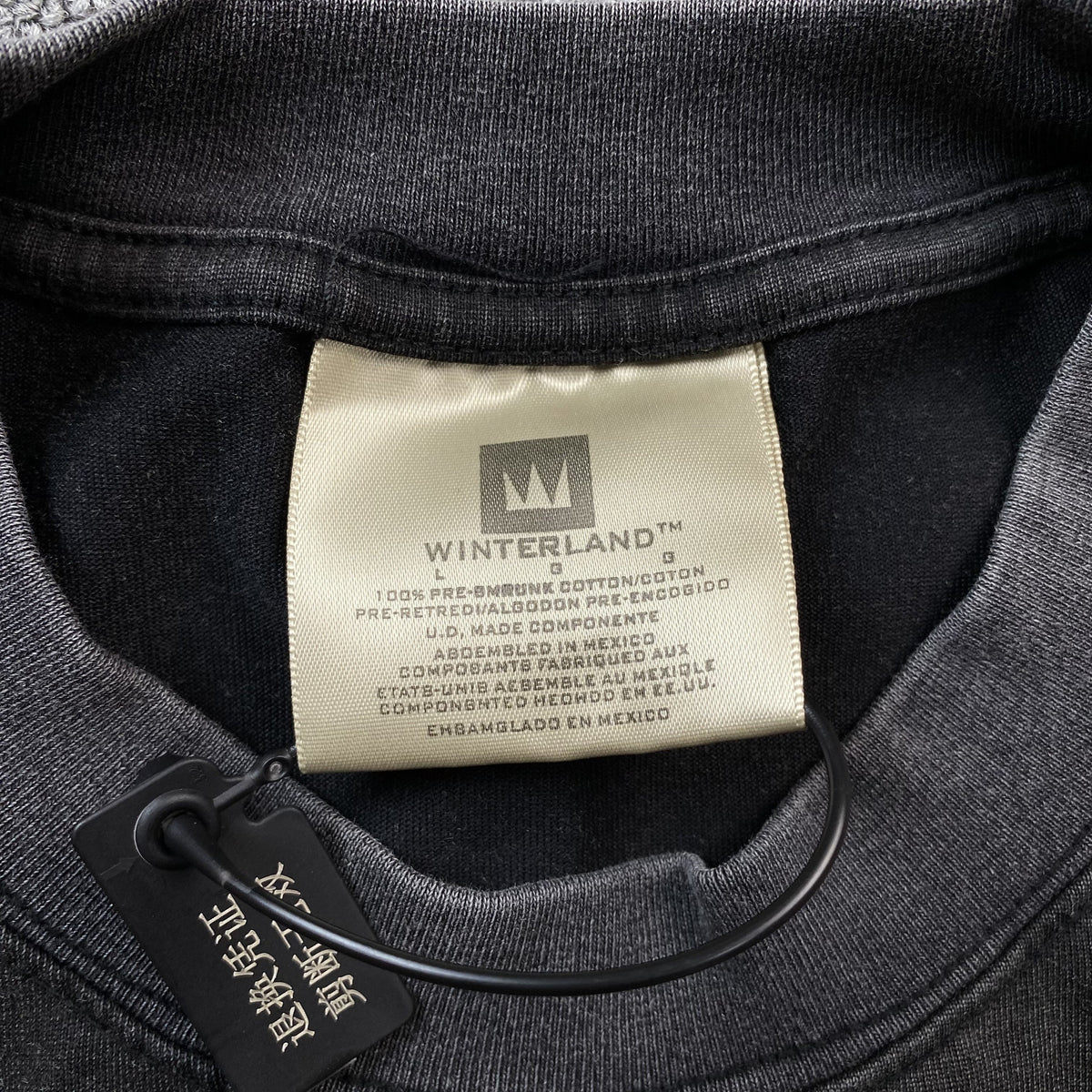 TUPAC VINTAGE GRAPHIC TEE DARK GREY - close up - replica sneakers