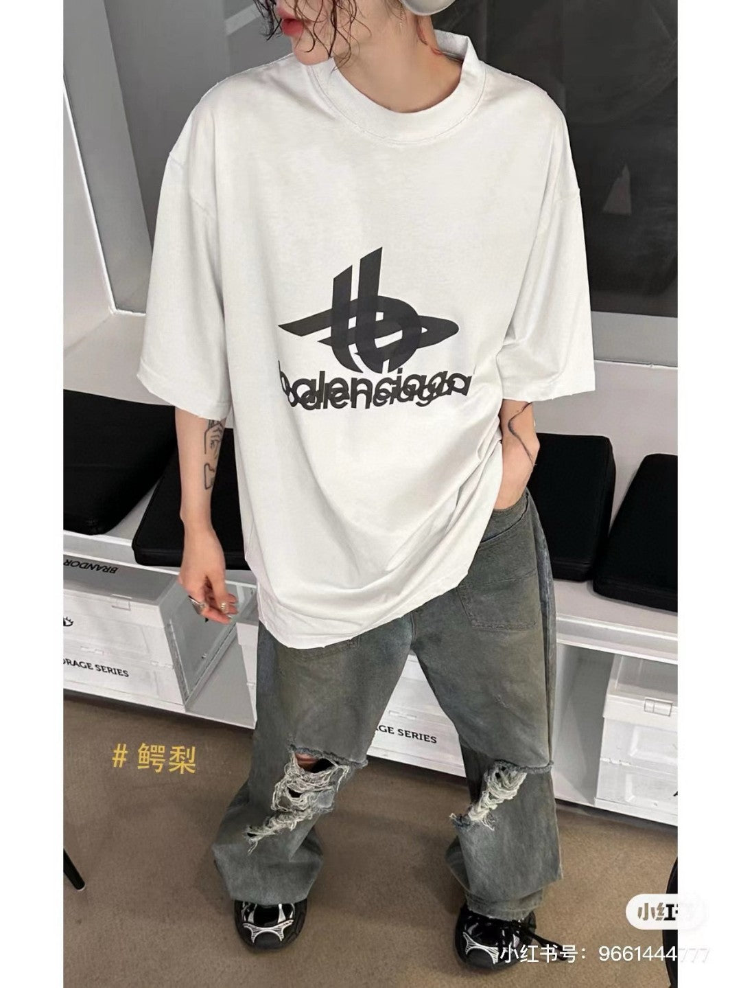 Balenciaga T-Shirt - Overlapping Logo - close up - replica sneakers