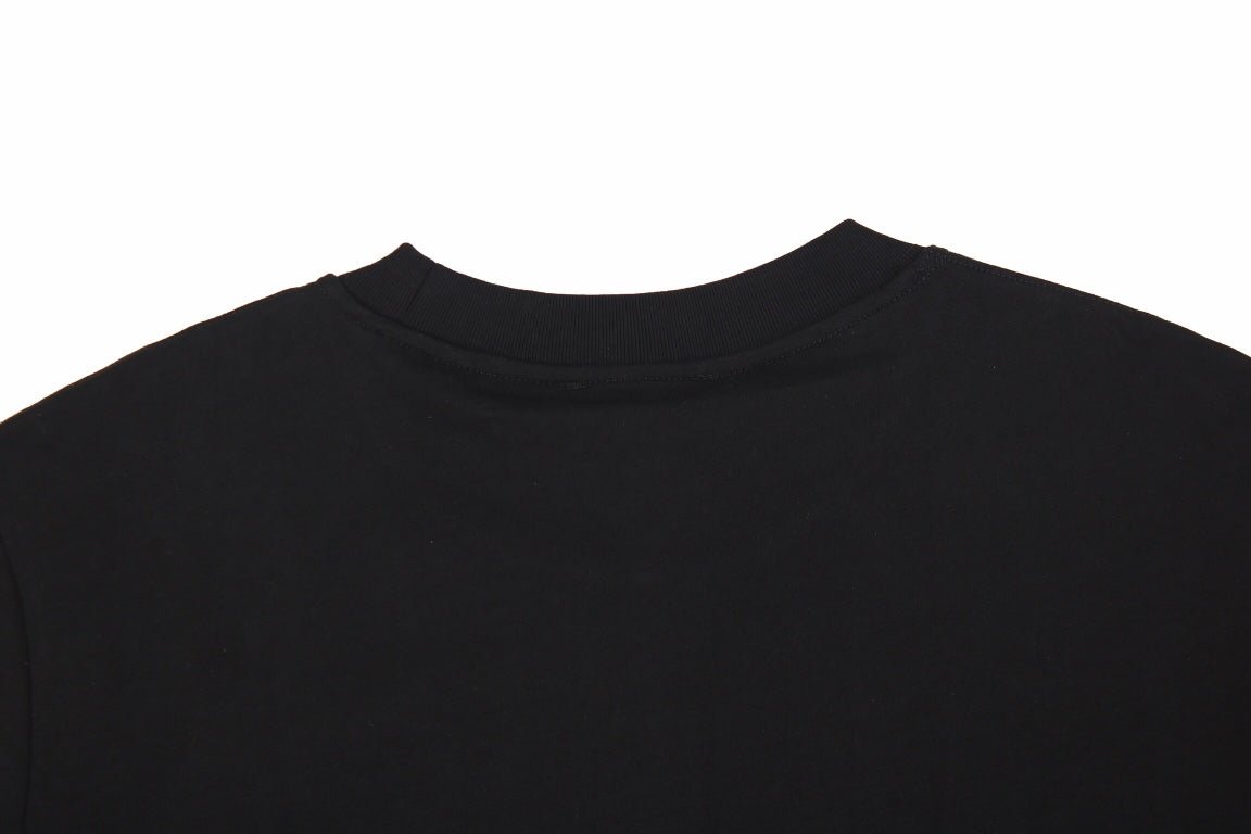 Balenciaga Gothic Logo T-Shirt - detail - replica sneakers