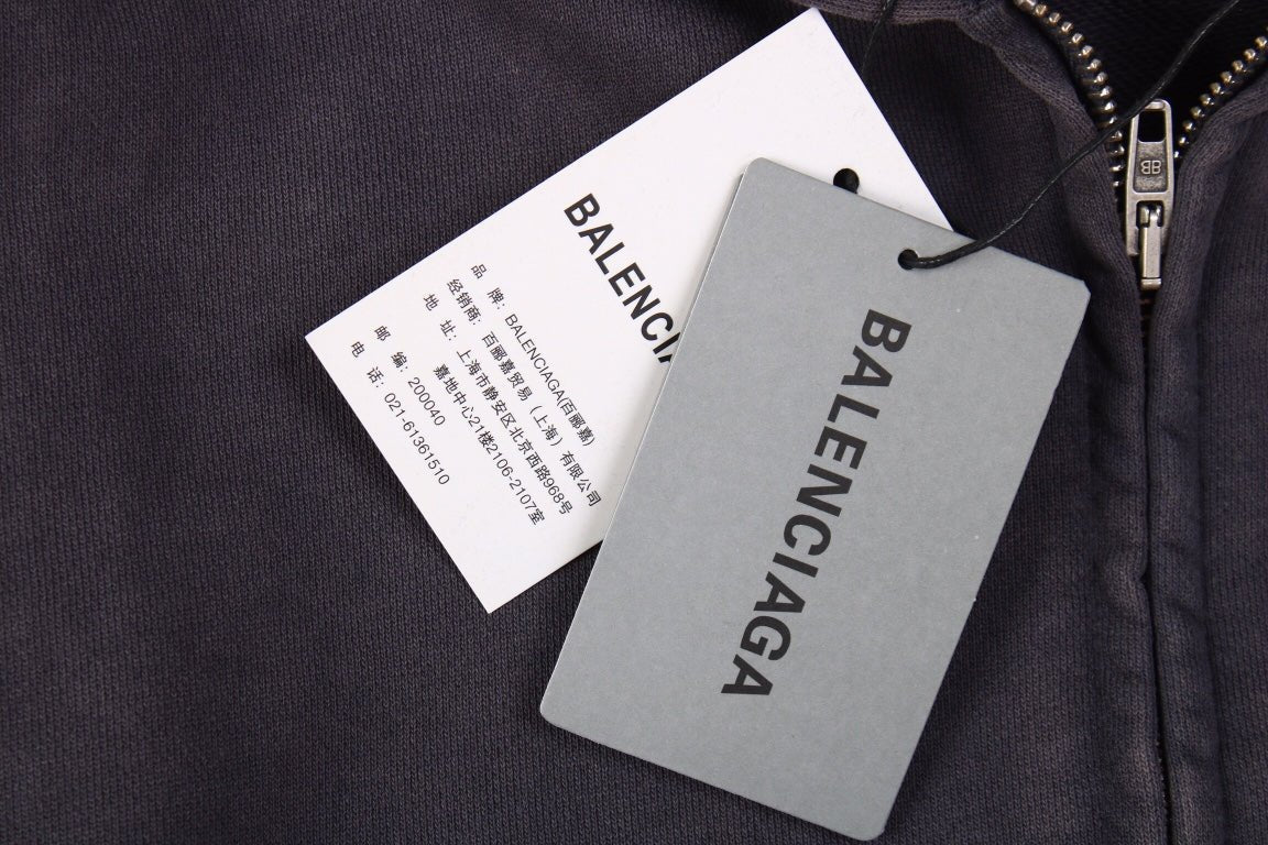 BALENCIAGA ZIP-UP HOODIE WASHED GREY - close up - replica sneakers