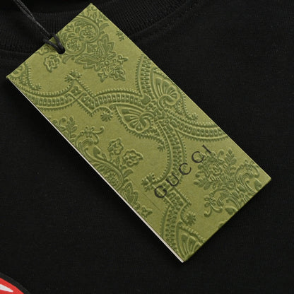 Gucci Black T-Shirt with Heart Graphic - logo - replica sneakers
