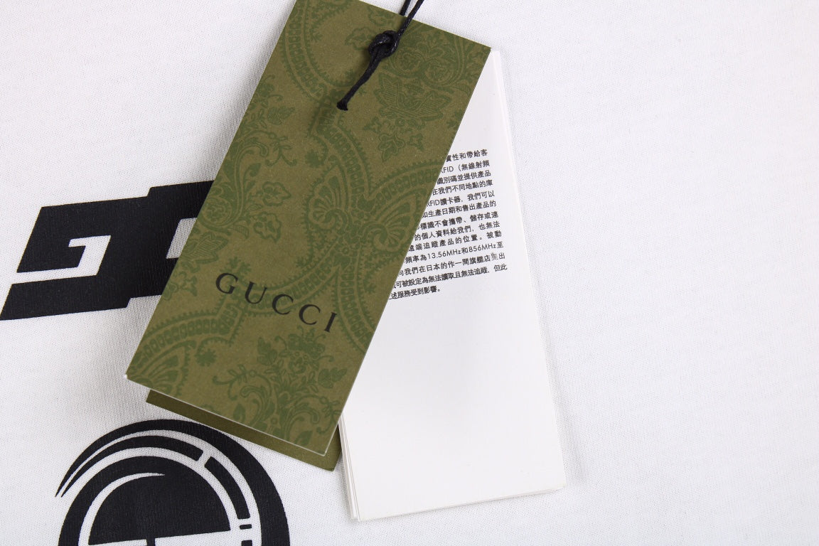 Gucci Graphic Logo T-Shirt - logo - replica sneakers