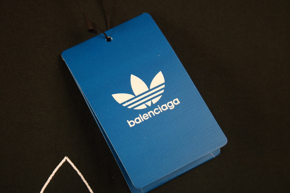 Balenciaga T-shirt with Adidas Logo - insole - replica sneakers