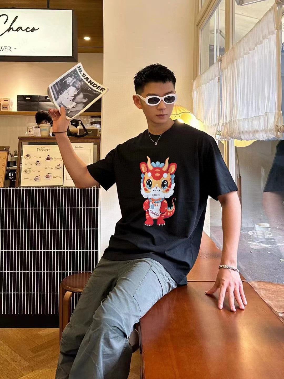 Gucci Black T-Shirt with Dragon Cartoon - logo - replica sneakers