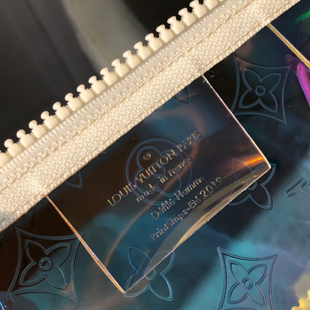LOUIS VUITTON MONOGRAM 50 PRISM HOLOGRAPHIC TRAVEL BAG - logo - replica sneakers