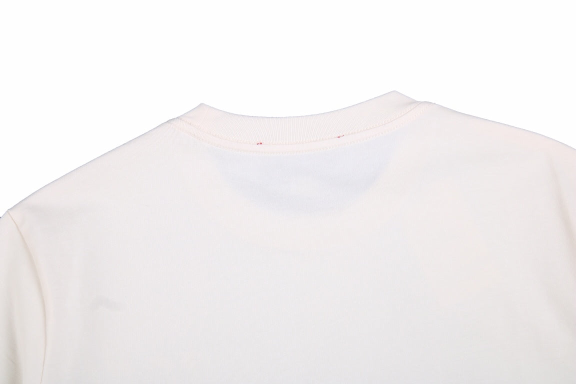Gucci Lightning Logo T-Shirt (Cream) - close up - replica sneakers