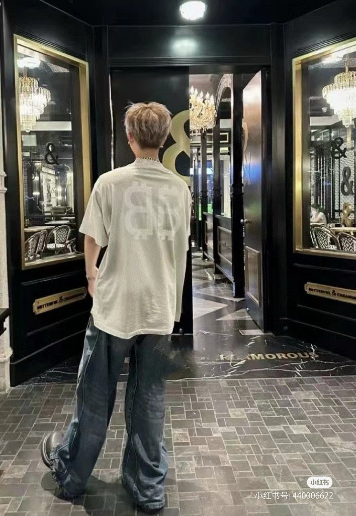 Balenciaga T-Shirt - Double B Graphic - insole - replica sneakers