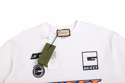 Gucci Graphic Logo T-Shirt - detail - replica sneakers