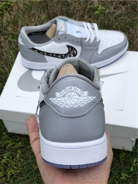 JORDAN 1 LOW x DIOR - logo - replica sneakers