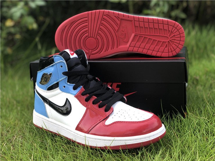 JORDAN 1 RETRO HIGH x FEARLESS UNC CHICAGO - box - replica sneakers