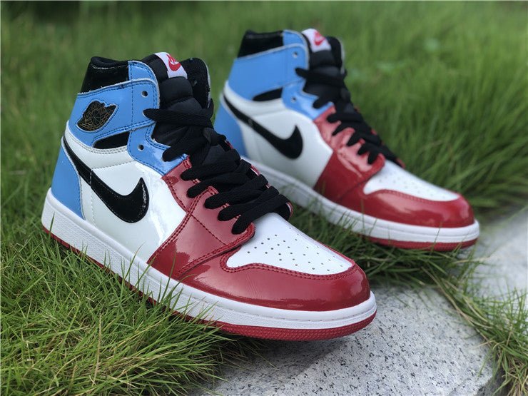 JORDAN 1 RETRO HIGH x FEARLESS UNC CHICAGO - outsole - replica sneakers