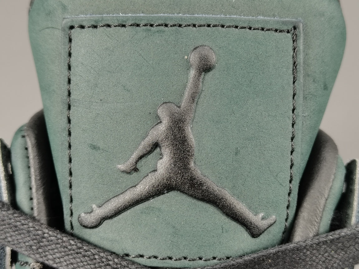 JORDAN 4 x KAWS BLACK OLIVE - logo - replica sneakers