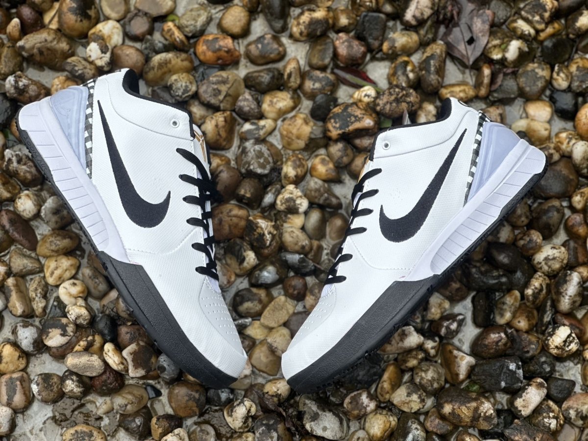 NIKE KOBE 4 PROTRO x MAMBACITA GIGI - logo - replica sneakers